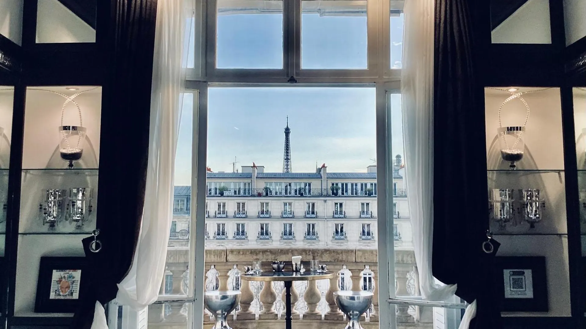Balcony- Avenue -Champs Elysees Parigi